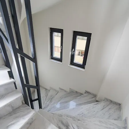 Διαμέρισμα Luxury M02 In The Heart Of